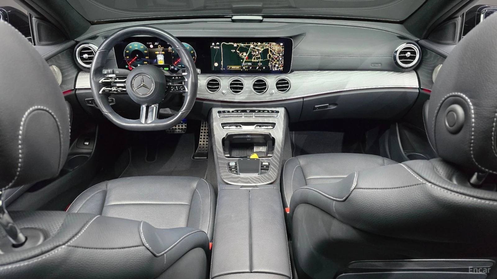 Mercedes-Benz E 350 4MATIC AMG* HUD* КОЖА* ОБДУХВ* НАВИ* ПАНО, снимка 5 - Автомобили и джипове - 55479793