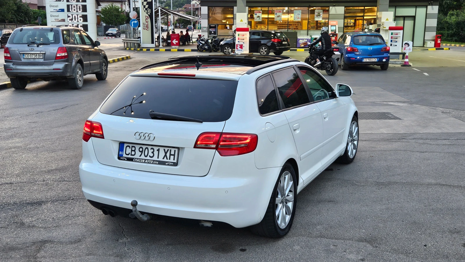 Audi A3 2.0 TDI S-LINE/KOJA/PANORAMA/NAVIG, снимка 6 - Автомобили и джипове - 55661952
