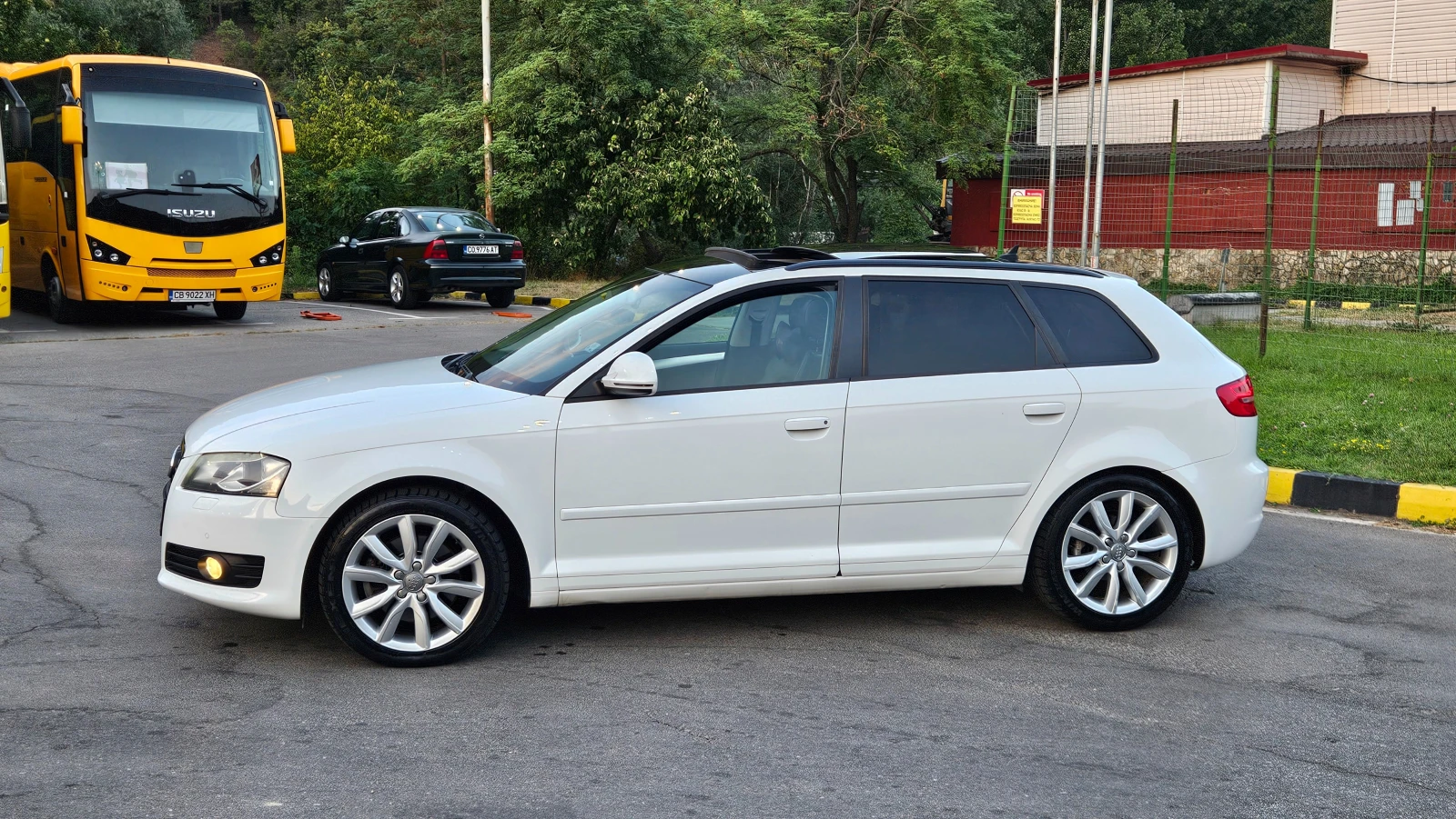 Audi A3 2.0 TDI S-LINE/KOJA/PANORAMA/NAVIG, снимка 3 - Автомобили и джипове - 55661952