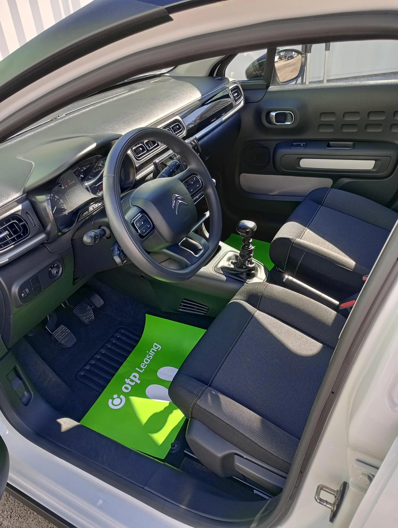Citroen C3, снимка 6 - Автомобили и джипове - 55706399