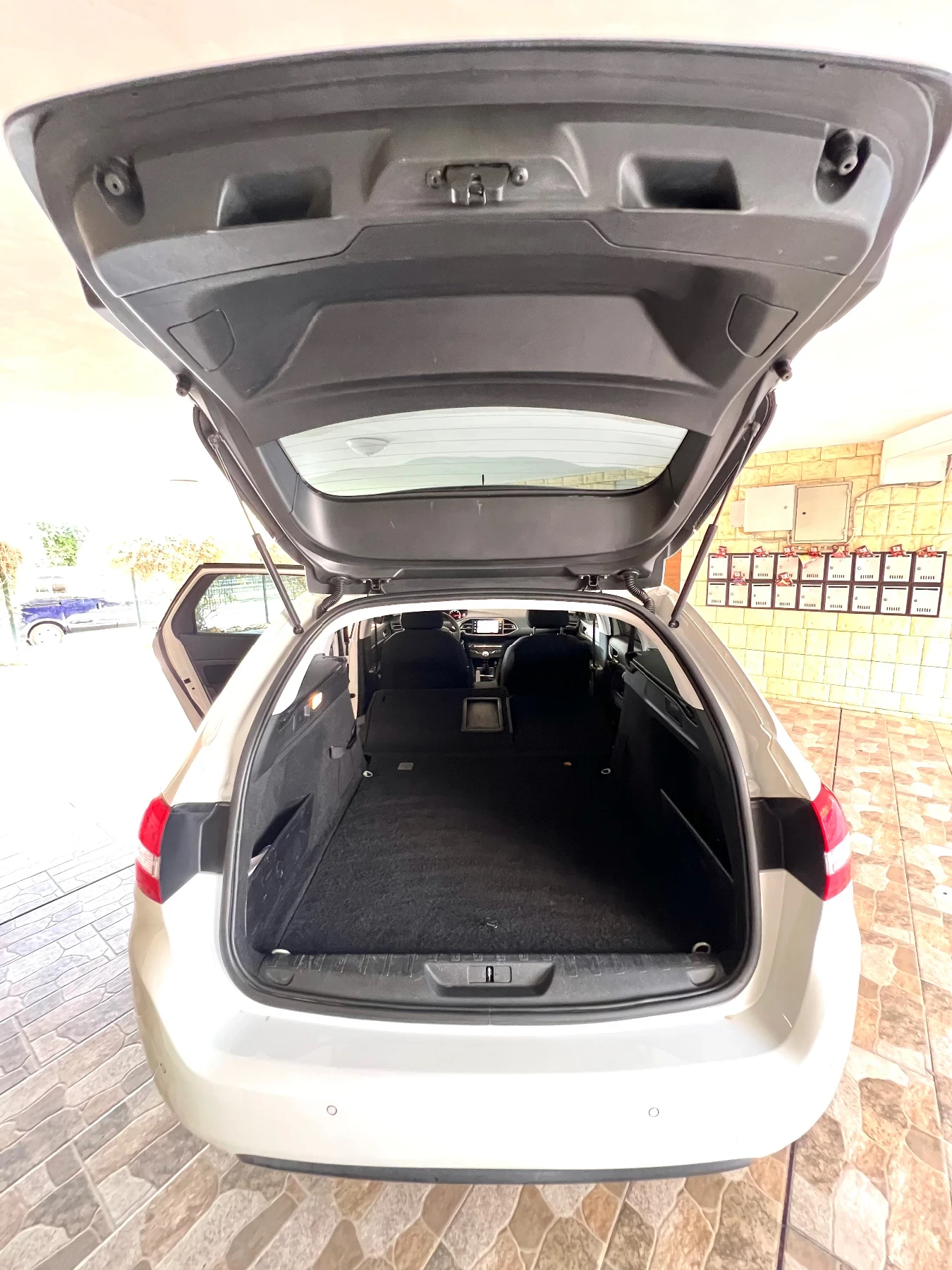 Peugeot 308 155000km, снимка 7 - Автомобили и джипове - 56058162