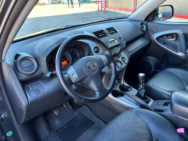 Toyota Rav4 2.2D-CAT Crossover , снимка 6 - Автомобили и джипове - 47965055