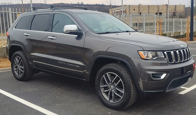 Jeep Grand cherokee 5.7 hemi, 65 000km! , снимка 3 - Автомобили и джипове - 48999458