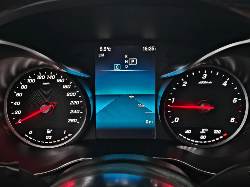 Mercedes-Benz GLC 220 ! AMG/GERMANY/360CAMERA/PANO/ПОДГРЕВ/CAR PLAY/LIZI, снимка 10 - Автомобили и джипове - 52576001