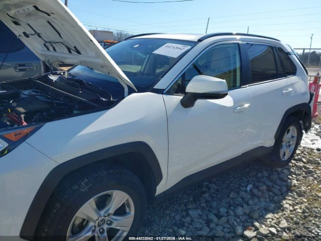 Toyota Rav4 XLE, снимка 10 - Автомобили и джипове - 53474887
