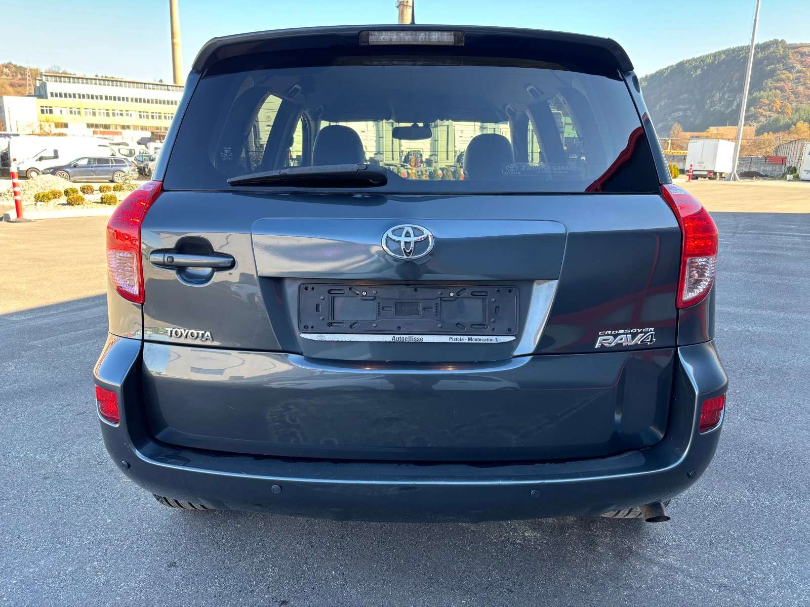 Toyota Rav4 2.2D-CAT Crossover  - изображение 4