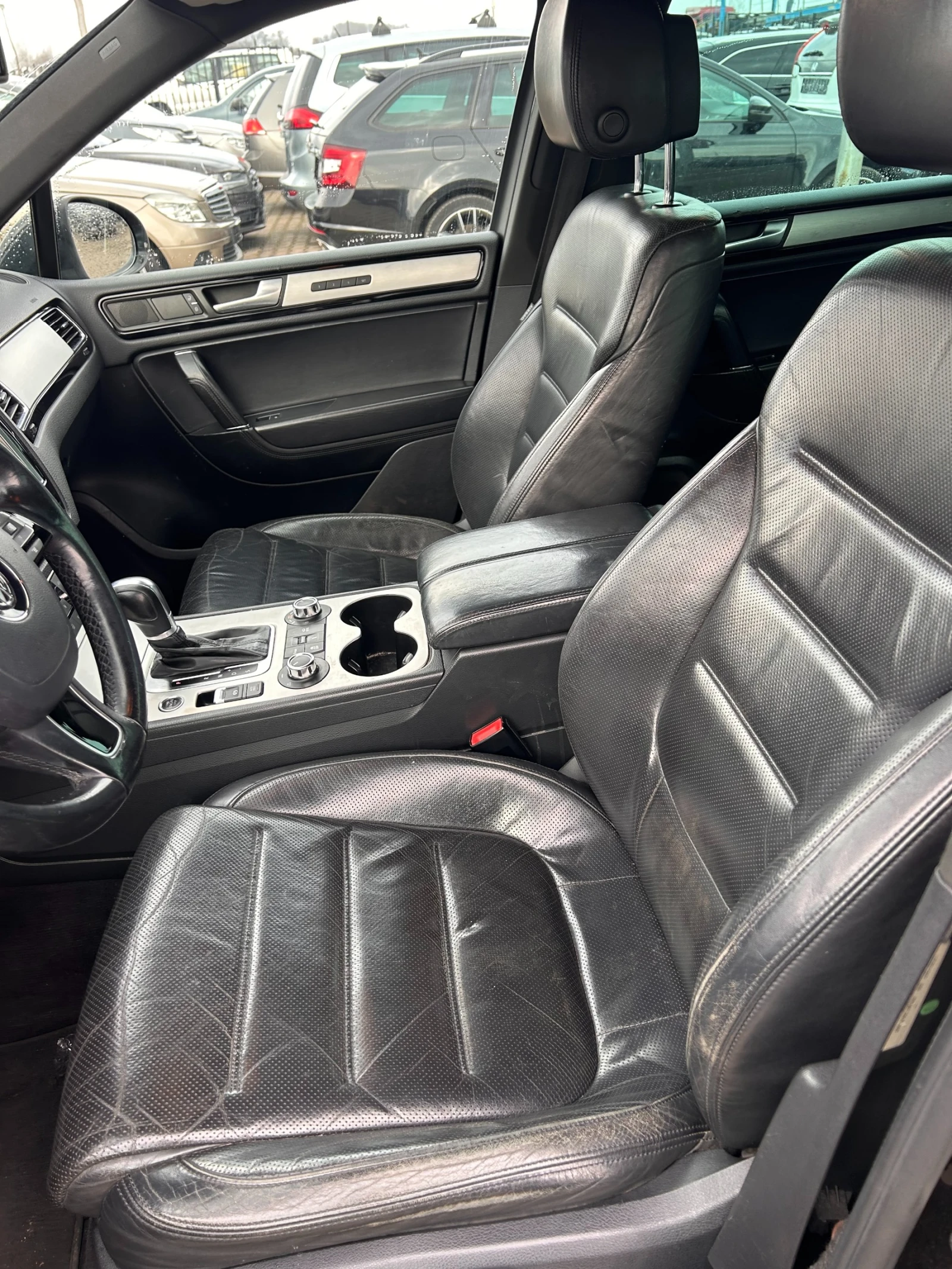 VW Touareg 3.0i HYBRID AVTOMAT/NAVI/KOJA/KAMERA | Mobile.bg   12