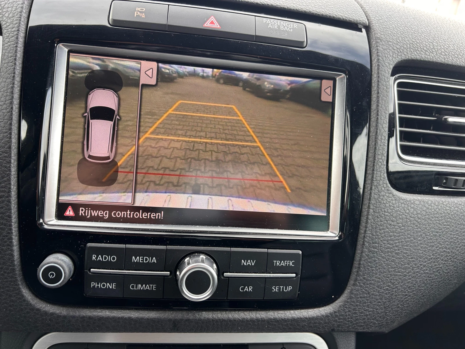 VW Touareg 3.0i HYBRID AVTOMAT/NAVI/KOJA/KAMERA | Mobile.bg   15