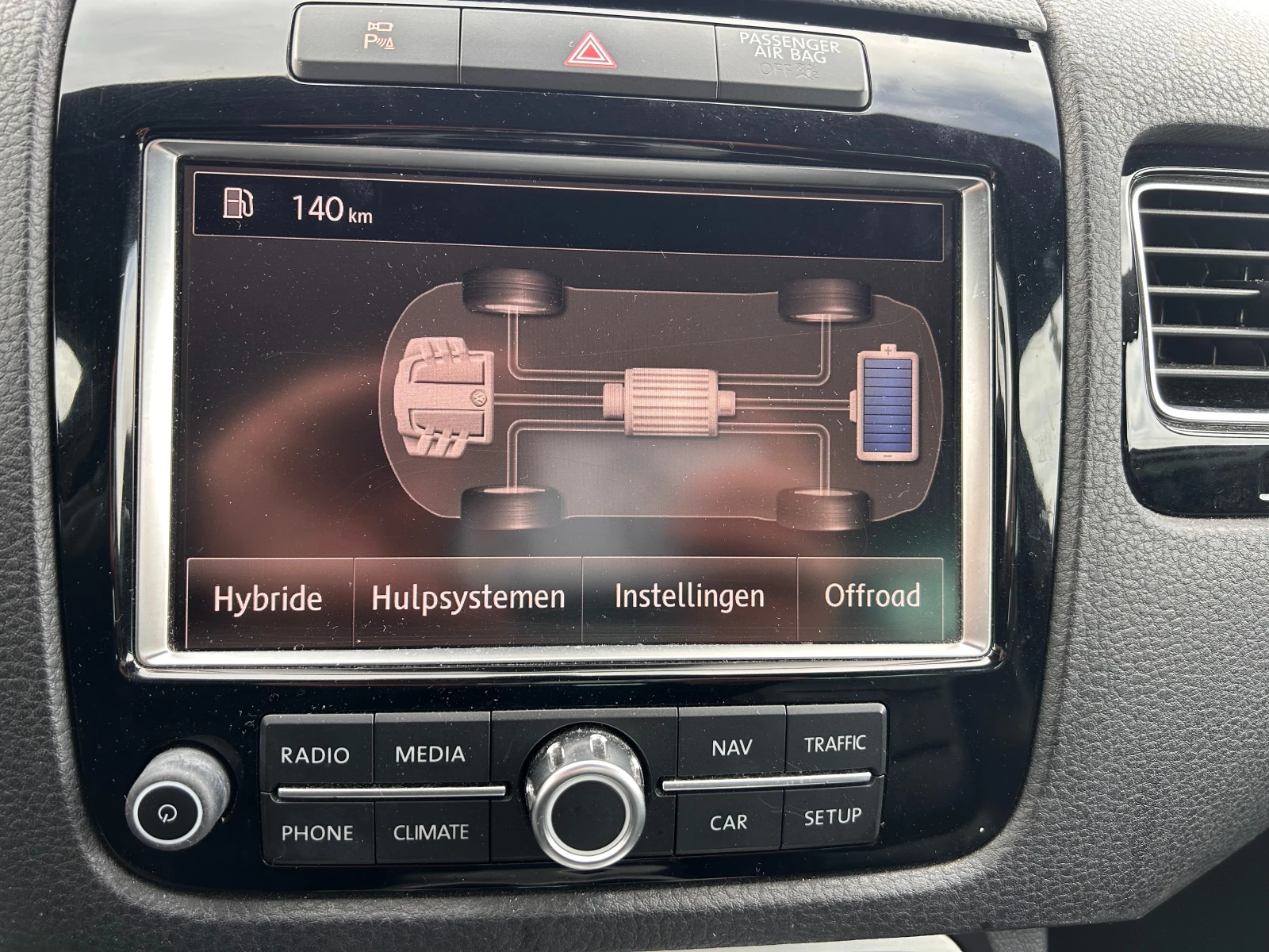 VW Touareg 3.0i HYBRID AVTOMAT/NAVI/KOJA/KAMERA | Mobile.bg   13