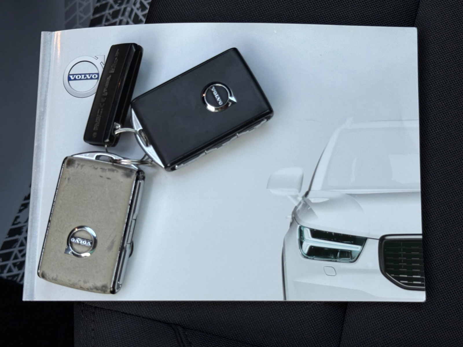 Volvo XC40 2.0 i 4x4 AVT LED | Mobile.bg   14