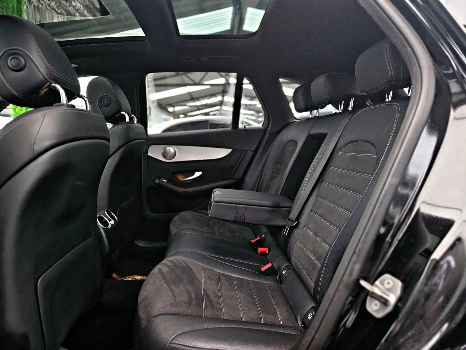 Mercedes-Benz GLC 220 AMG/GERMANY/360CAMERA/PANO//CAR PLAY/LIZING | Mobile.bg   16