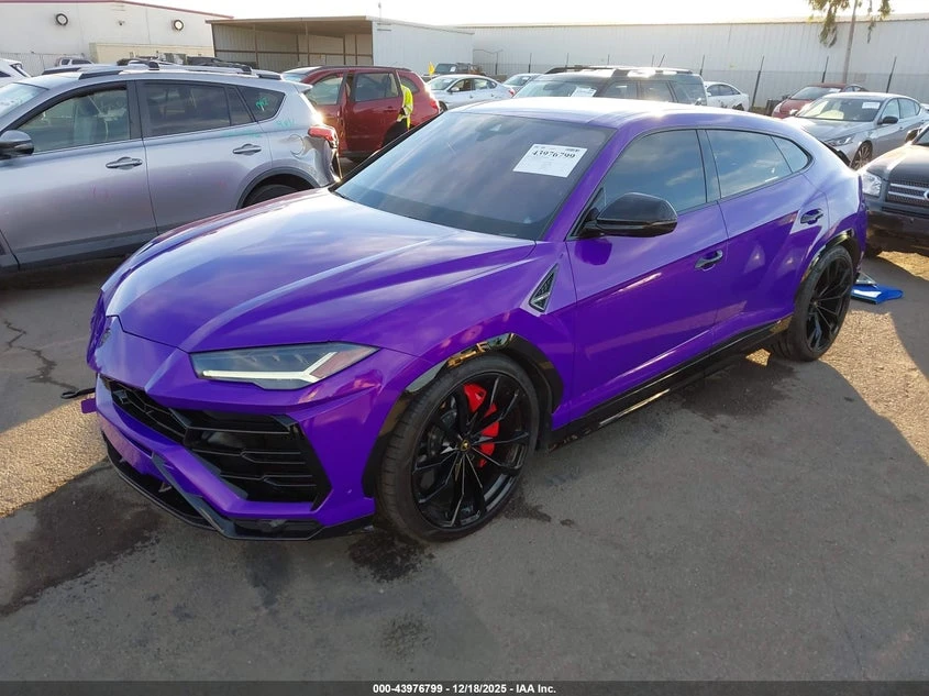 Lamborghini Urus Graphite Capsule/Pearl Capsule, снимка 2 - Автомобили и джипове - 53945139