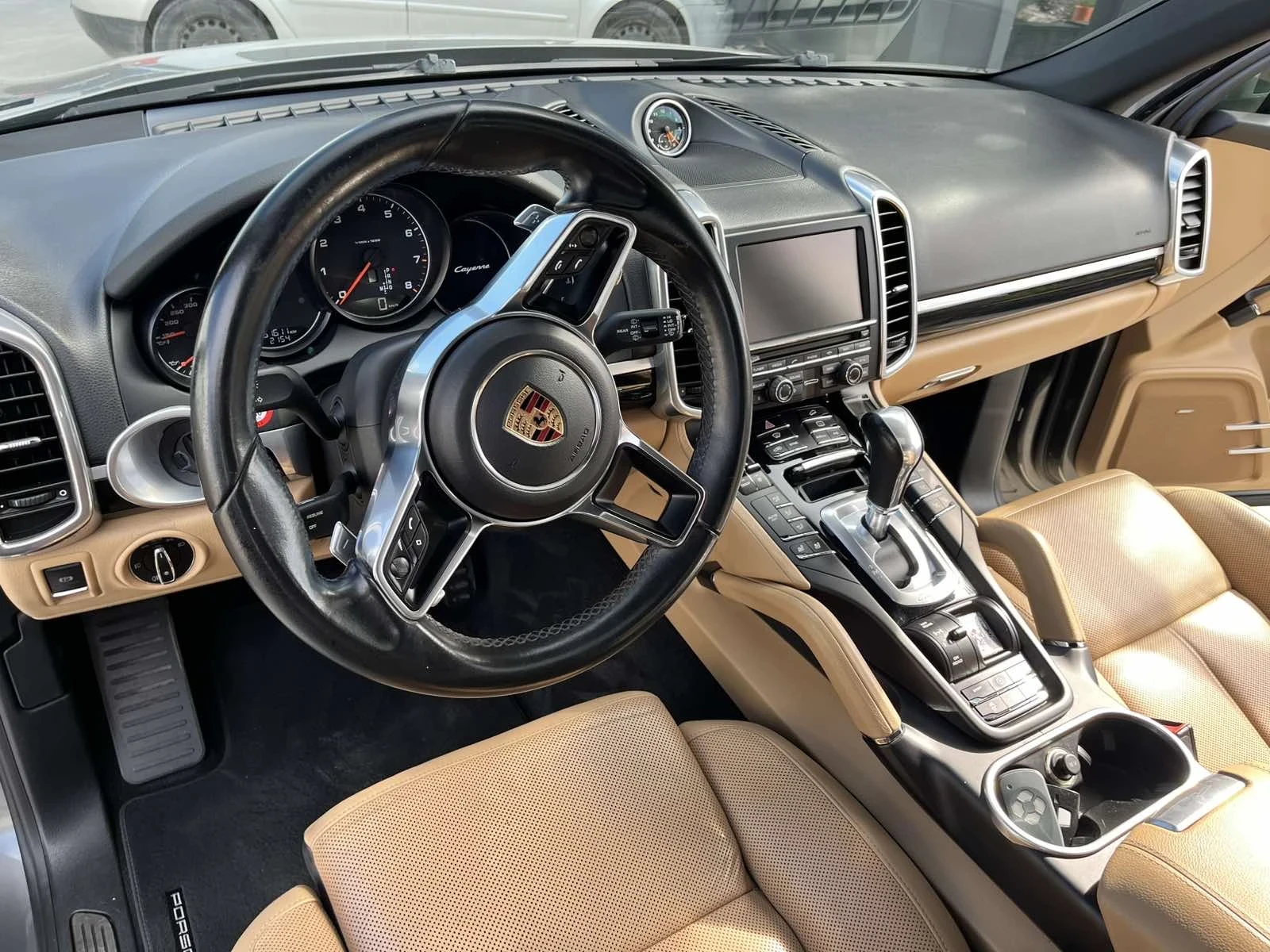 Porsche Cayenne 3.6 Bose#Обдух# Cam# CarPlay# Перфектна, снимка 5 - Автомобили и джипове - 54856915