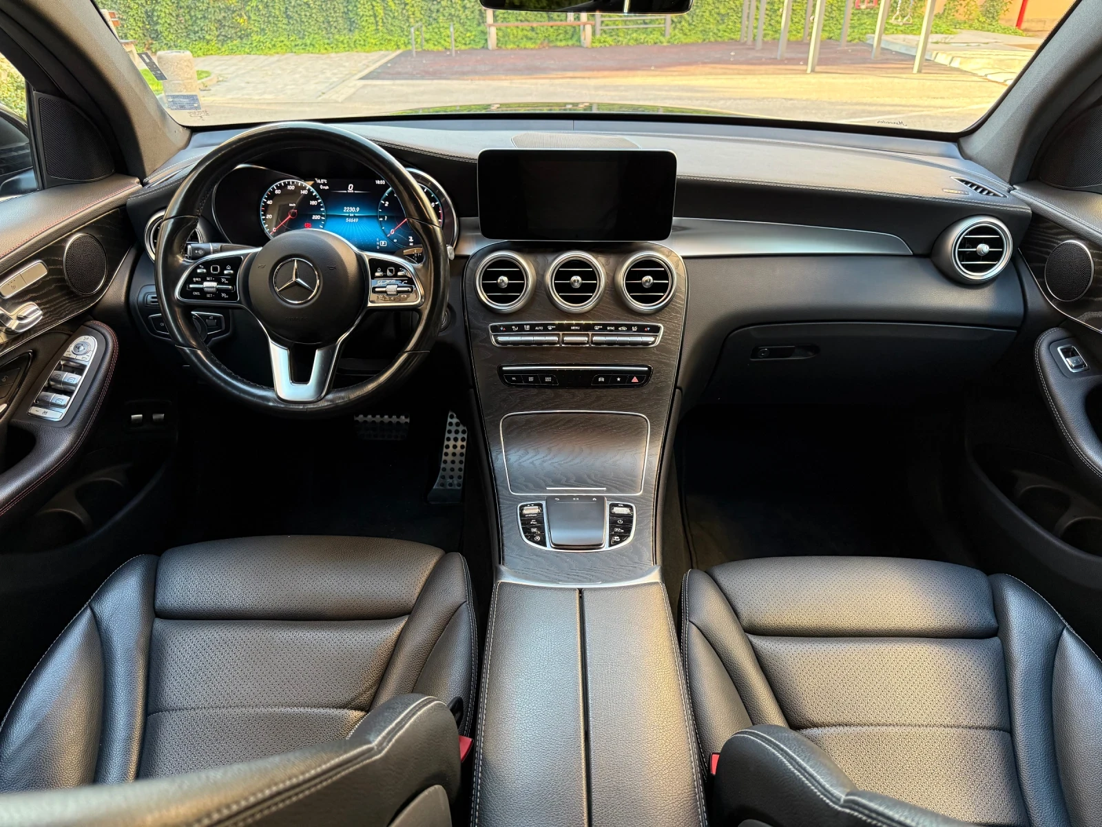 Mercedes-Benz GLC 300 3.0i 258 ps Coupe 54000km TOP, снимка 16 - Автомобили и джипове - 56120277