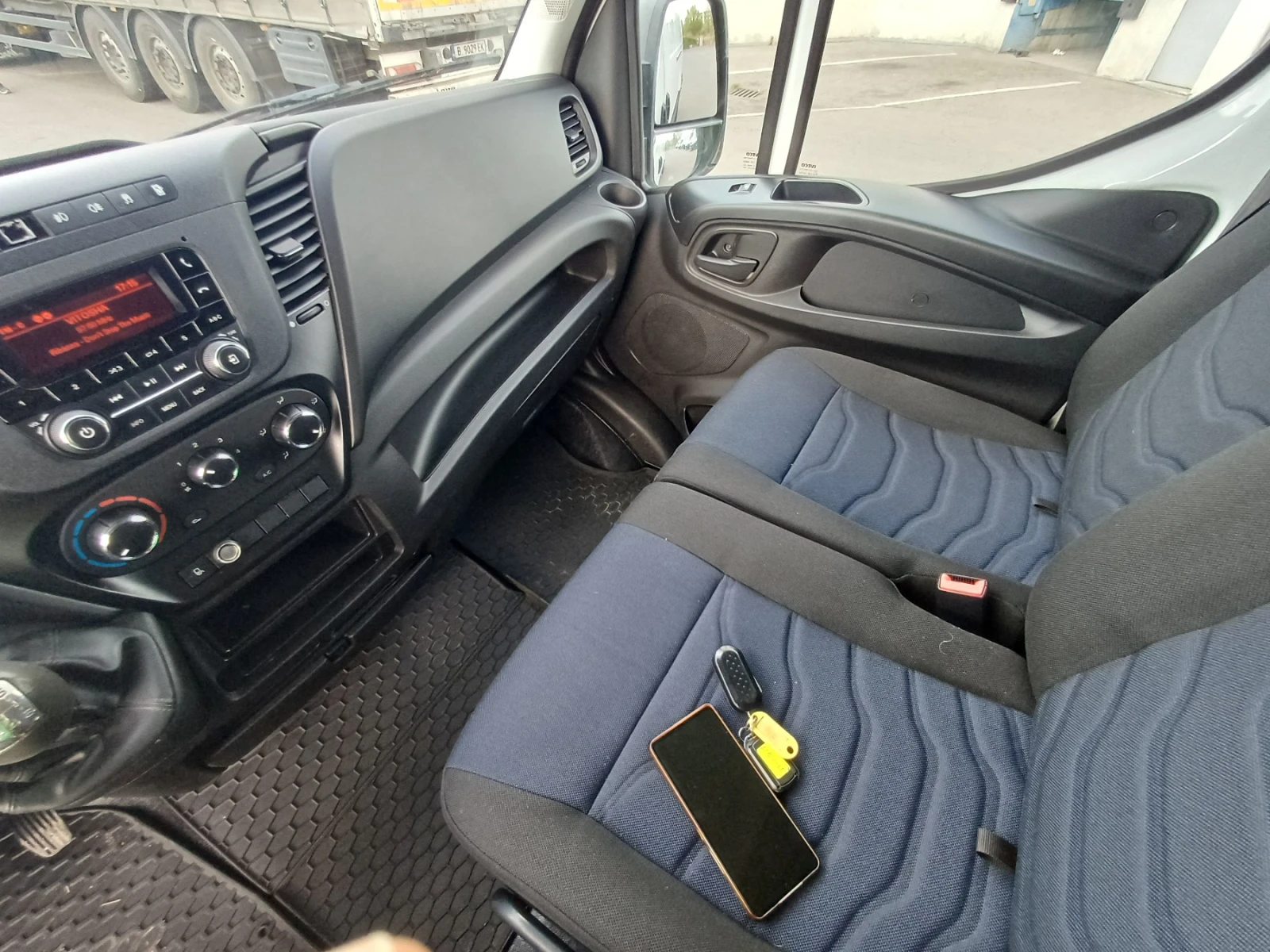 Iveco Daily 3.0d, 18m3 - изображение 9
