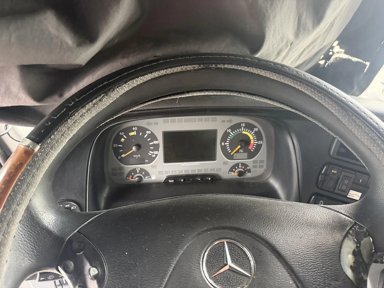 Mercedes-Benz Actros, снимка 15 - Камиони - 54741190