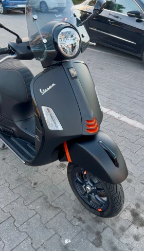 Vespa GTS SuperSport, снимка 2