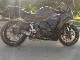 Обява за продажба на Honda Cbr 1000rr ABS ~15 999 лв. - изображение 1