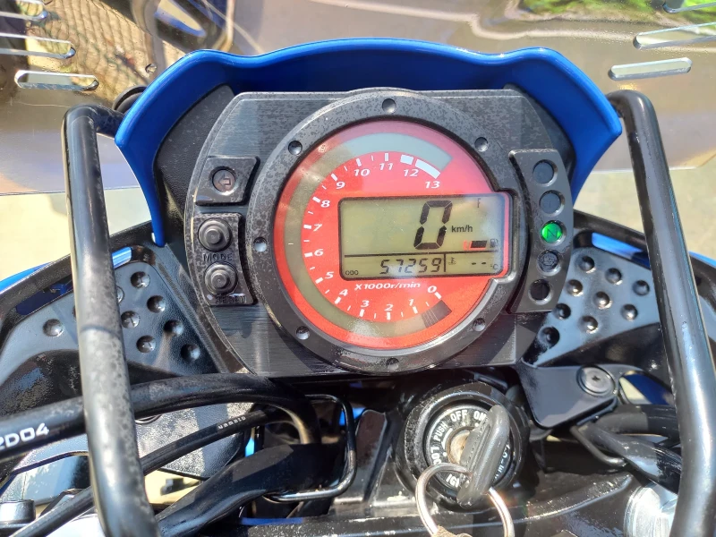 Kawasaki Z 750, снимка 9 - Мотоциклети и мототехника - 50626946