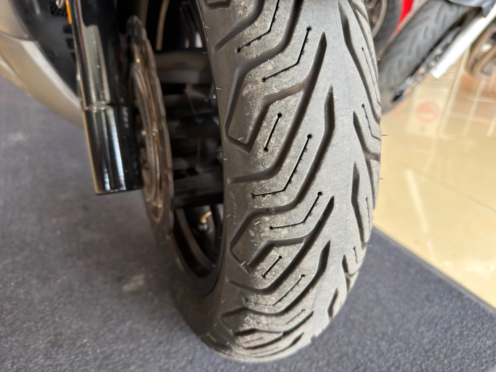 Kymco Downtown X-TOWN ABS 300I - изображение 10