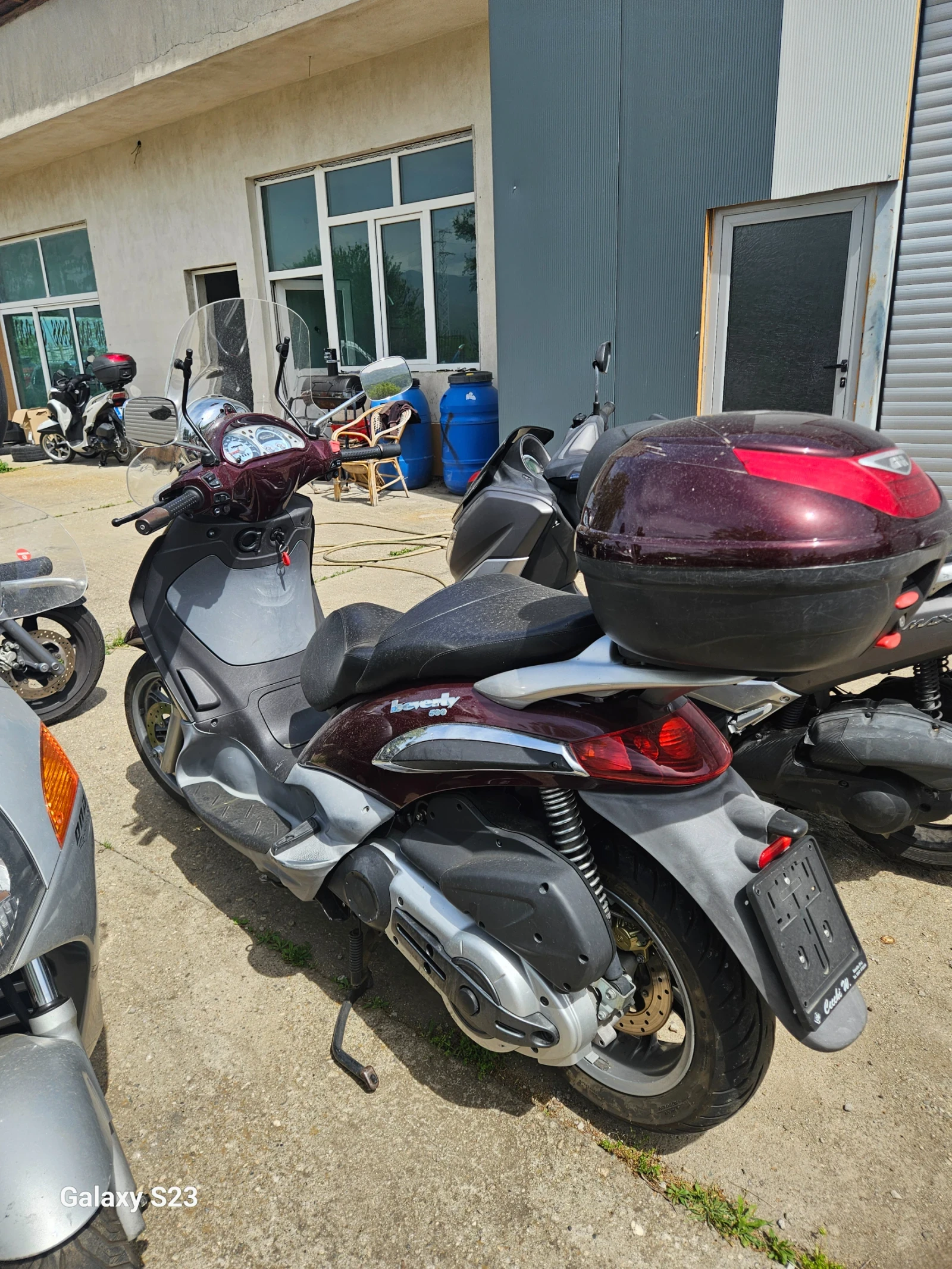 Piaggio Beverly Perfektno, снимка 5 - Мотоциклети и мототехника - 54227300