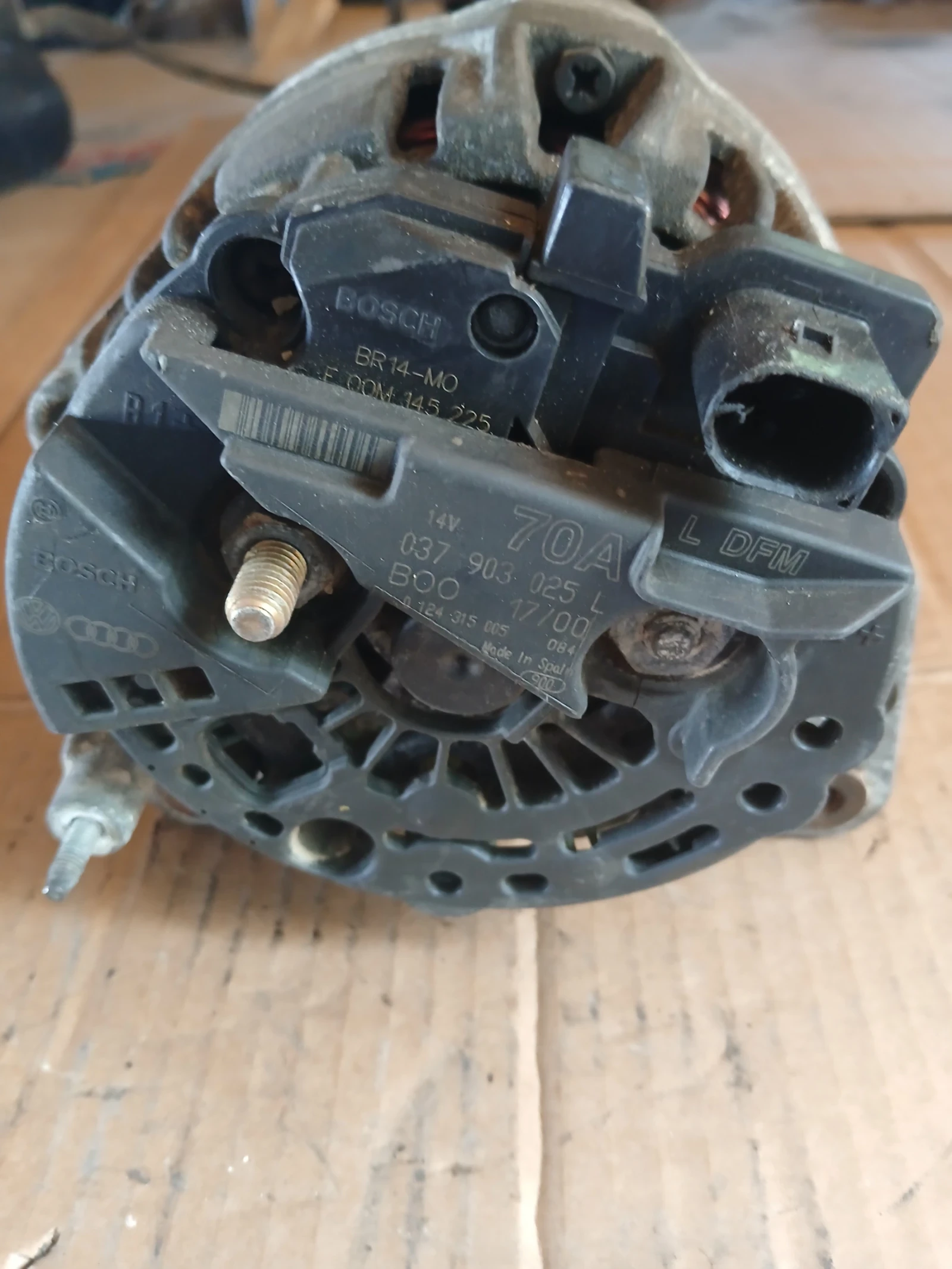037 903 025 L алтернатор Vw Polo , снимка 4 - Части - 55308090
