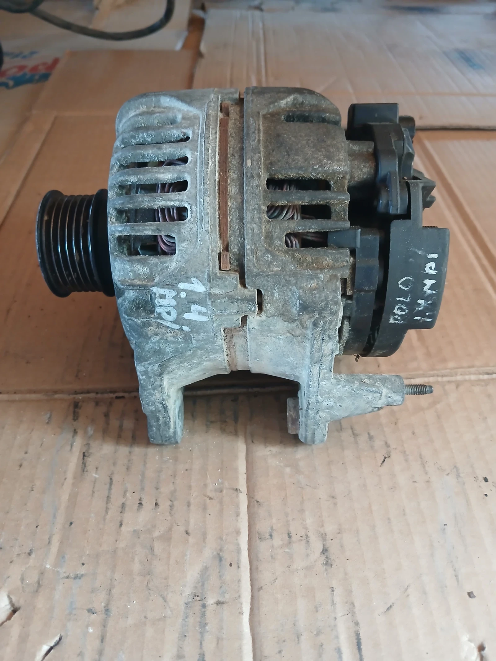 037 903 025 L алтернатор Vw Polo , снимка 3 - Части - 55308090