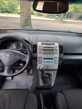 Toyota Corolla verso, снимка 6