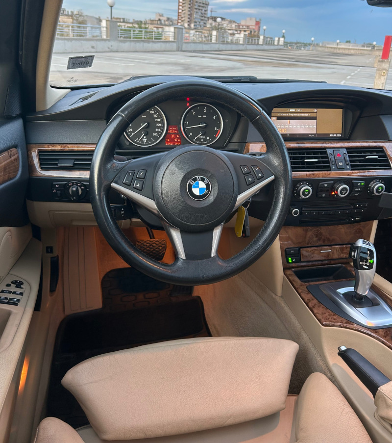 BMW 530 Панорама//Head Up , снимка 13 - Автомобили и джипове - 46403766