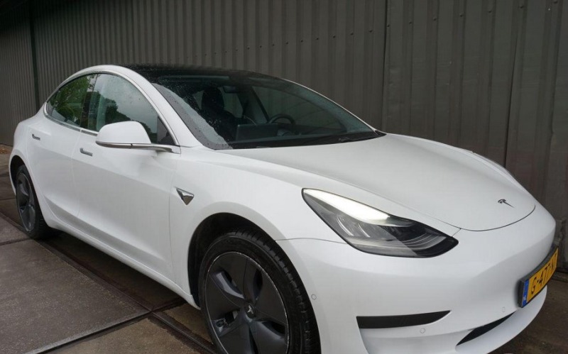 Tesla Model 3 Европейска!Гаранция, снимка 2 - Автомобили и джипове - 46357463