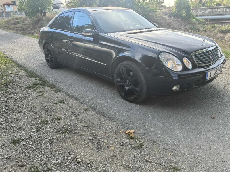 Mercedes-Benz E 240, снимка 3 - Автомобили и джипове - 47817769