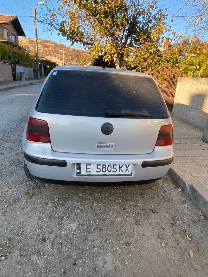 VW Golf 1.9 TDI , снимка 4 - Автомобили и джипове - 47905470