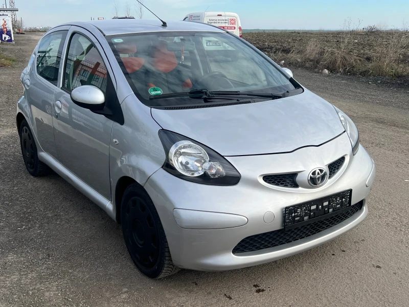 Toyota Aygo, снимка 1 - Автомобили и джипове - 47958394