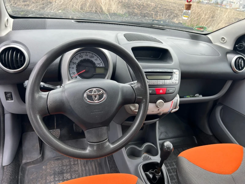 Toyota Aygo, снимка 7 - Автомобили и джипове - 47958394