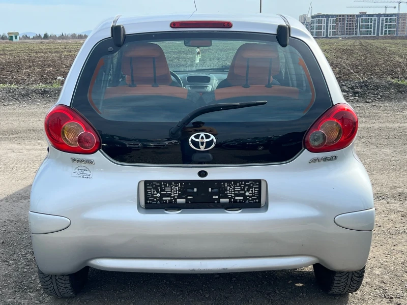 Toyota Aygo Климатик, снимка 5 - Автомобили и джипове - 47958394