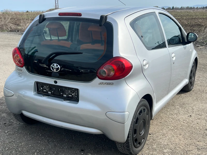 Toyota Aygo Климатик, снимка 6 - Автомобили и джипове - 47958394