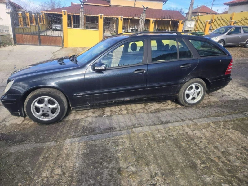 Mercedes-Benz C 180 Ел. седалки, снимка 3 - Автомобили и джипове - 49536024