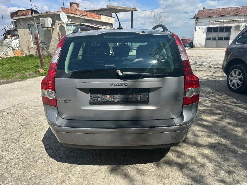 Volvo V50 2.4 i, снимка 6 - Автомобили и джипове - 49828076