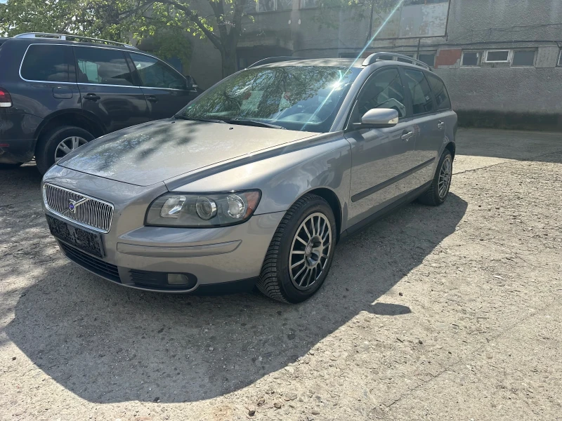 Volvo V50 2.4 i, снимка 3 - Автомобили и джипове - 49828076