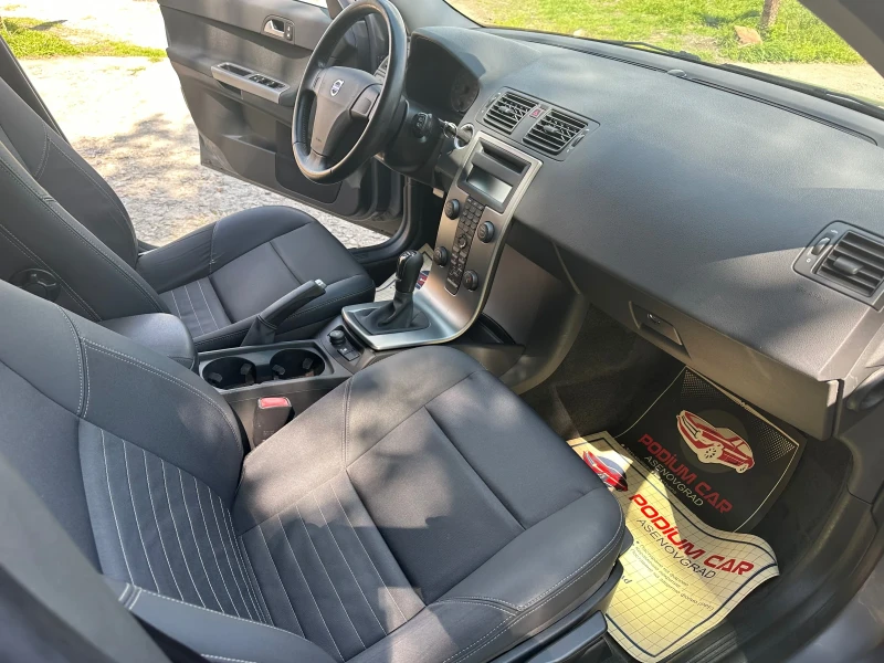 Volvo V50 2.4 i, снимка 10 - Автомобили и джипове - 49828076