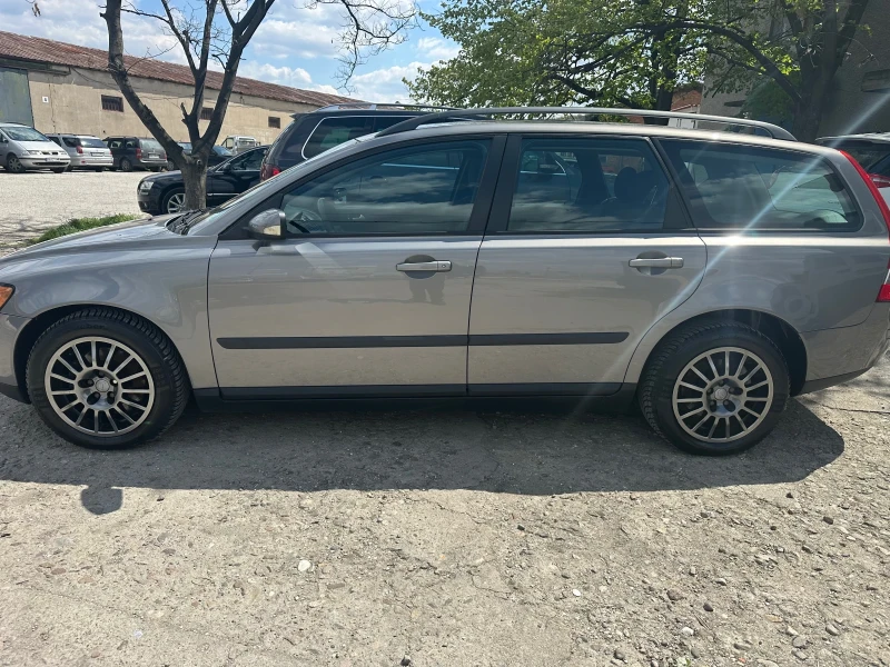 Volvo V50 2.4 i, снимка 8 - Автомобили и джипове - 49828076