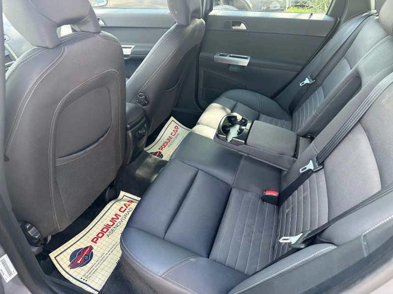 Volvo V50 2.4 i, снимка 11 - Автомобили и джипове - 49828076