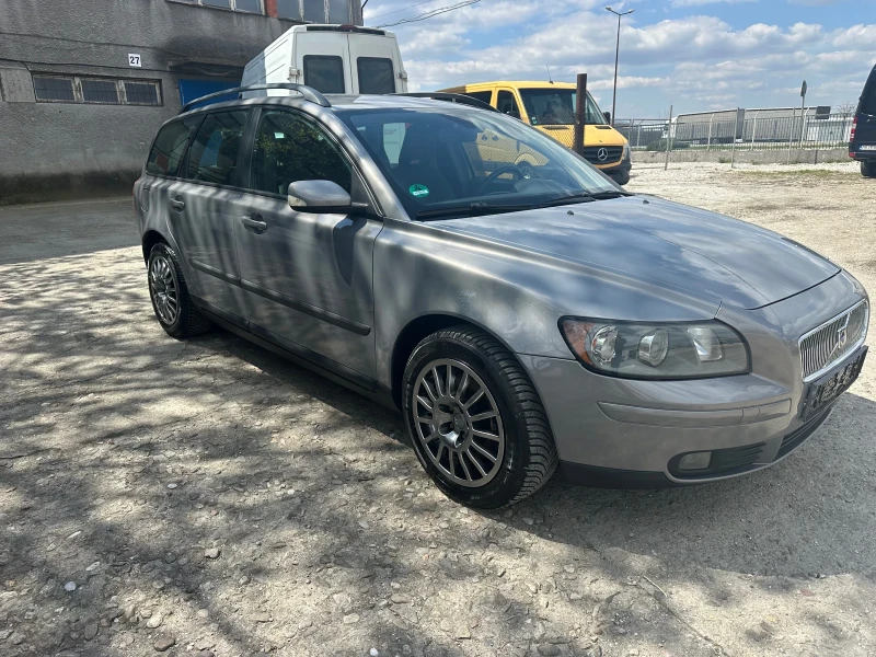 Volvo V50 2.4 i, снимка 2 - Автомобили и джипове - 49828076