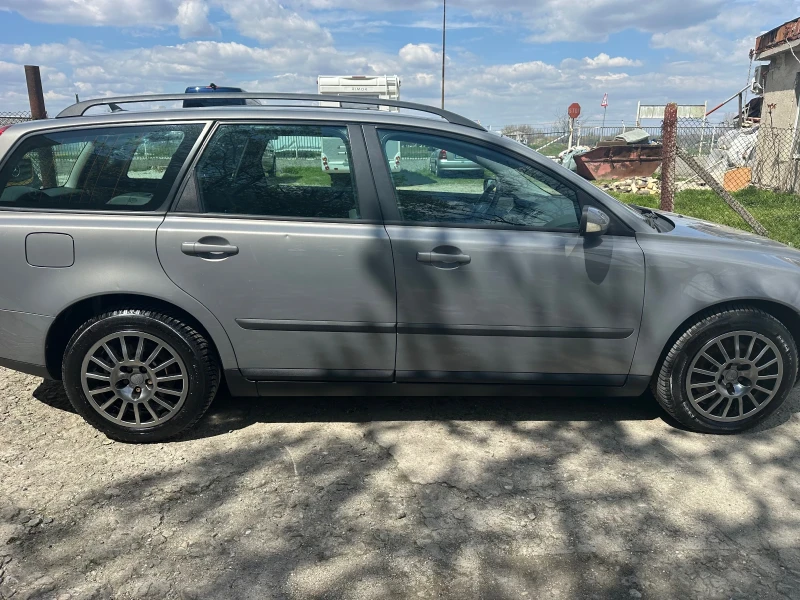 Volvo V50 2.4 i, снимка 7 - Автомобили и джипове - 49828076