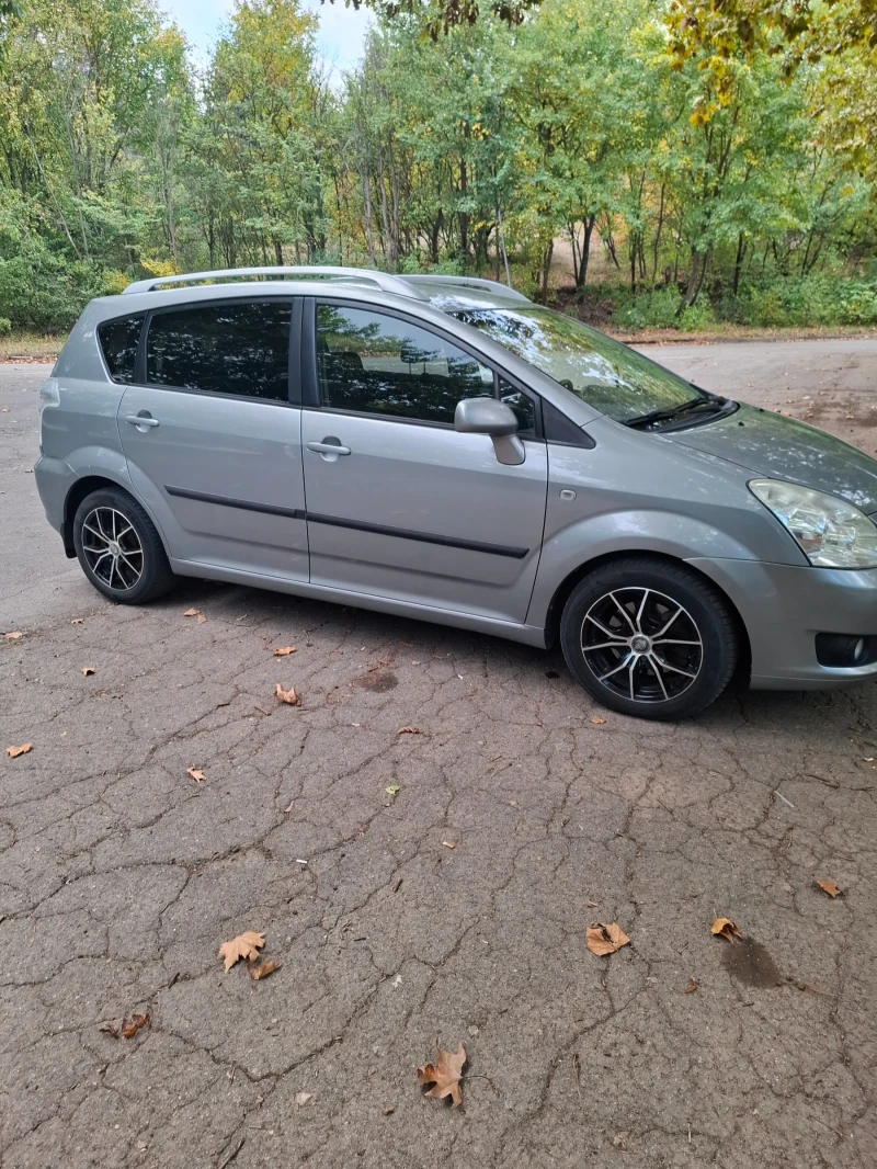 Toyota Corolla verso, снимка 5 - Автомобили и джипове - 51912310