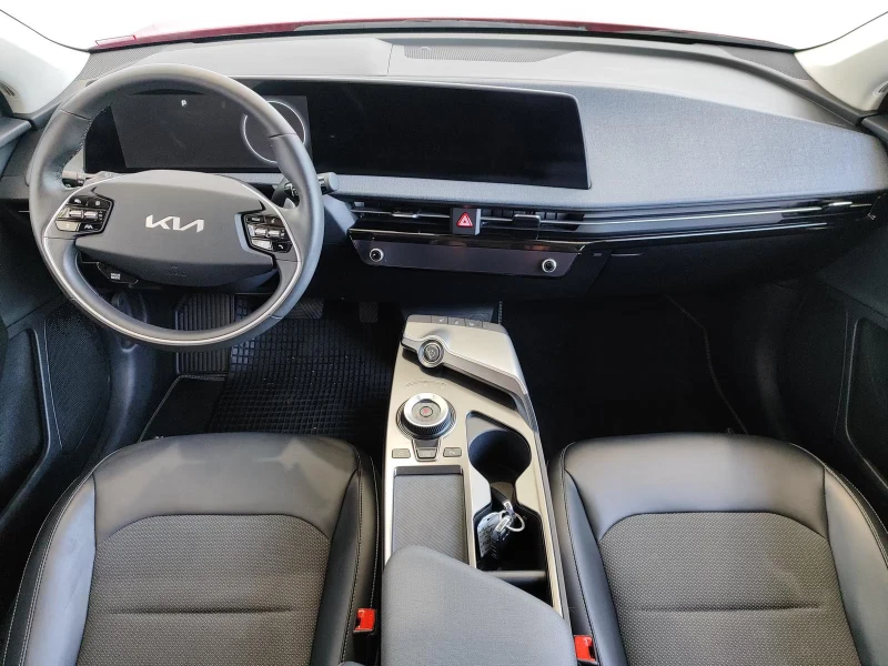 Kia EV6 2WD/170HP/CAM/NAVI/LED/KLESS/431g, снимка 9 - Автомобили и джипове - 52037850