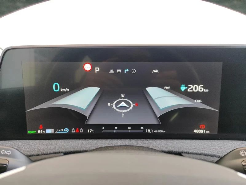 Kia EV6 2WD/170HP/CAM/NAVI/LED/KLESS/431g, снимка 11 - Автомобили и джипове - 52037850