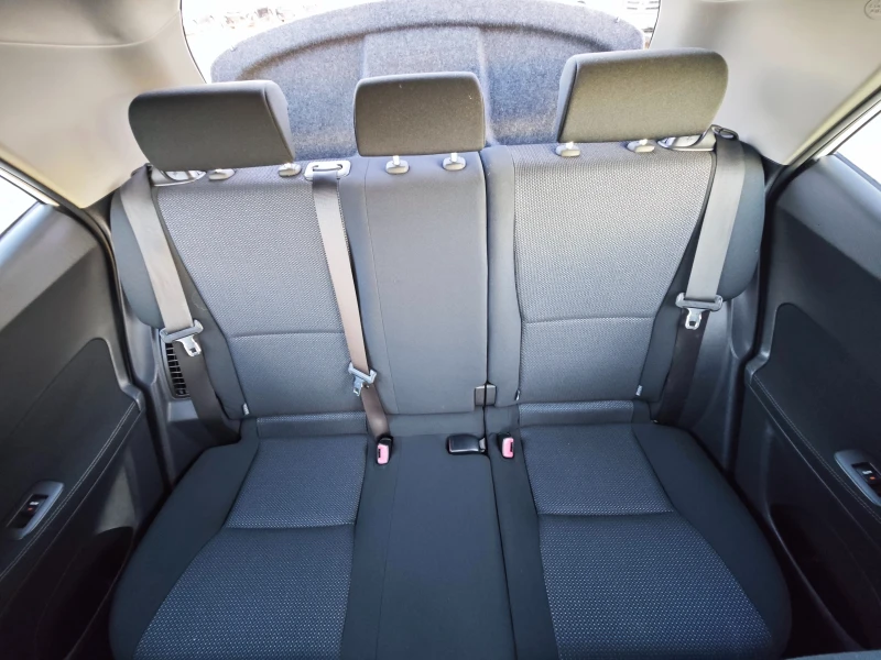 Toyota Auris HYBRID / EURO 5, снимка 12 - Автомобили и джипове - 52868120