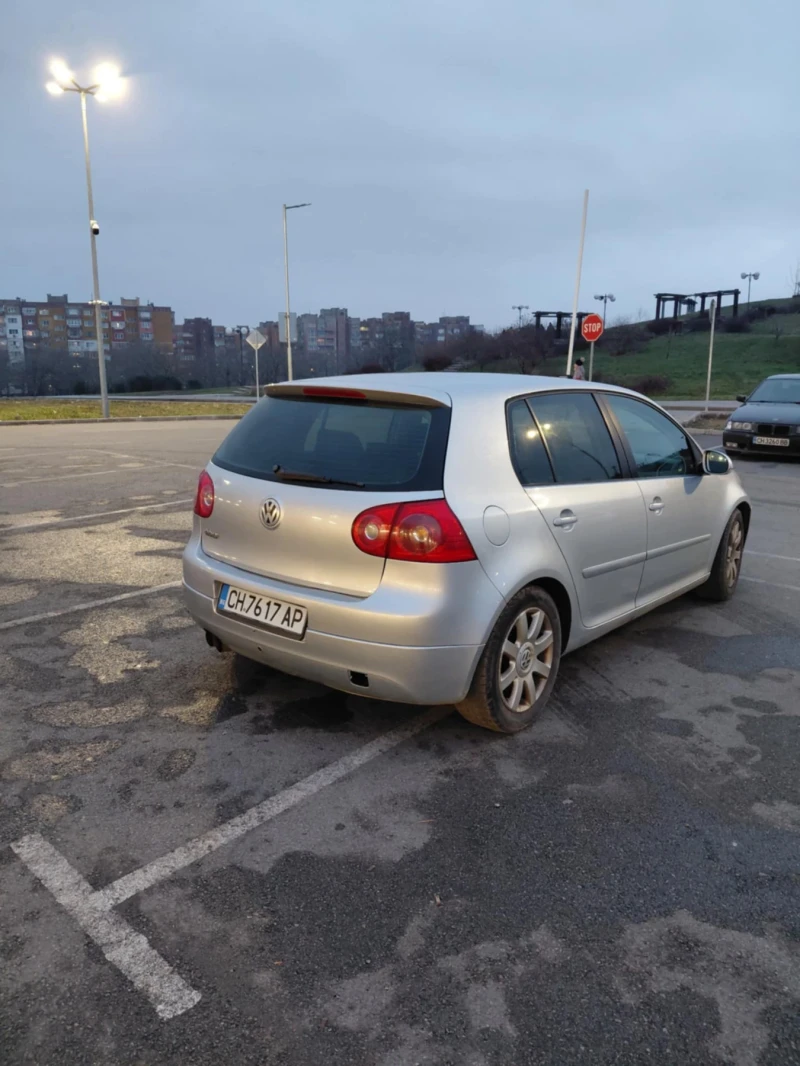 VW Golf 1.6, снимка 3 - Автомобили и джипове - 53237398