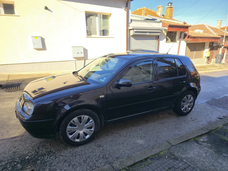VW Golf, снимка 4 - Автомобили и джипове - 53264625